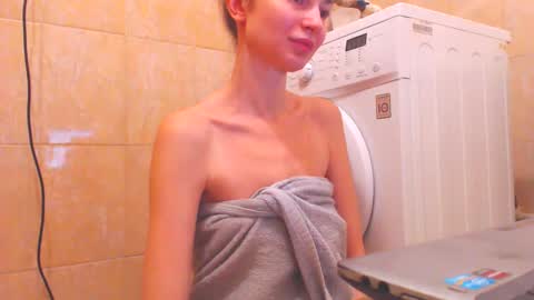 CANDYJESx online show from February 22, 2025, 10:07 am