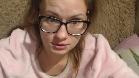 say meow and send tips  online show from December 1, 2024, 6:41 pm