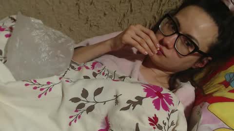 say meow and send tips  online show from February 21, 2025, 12:38 am