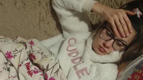 say meow and send tips  online show from February 21, 2025, 9:43 pm