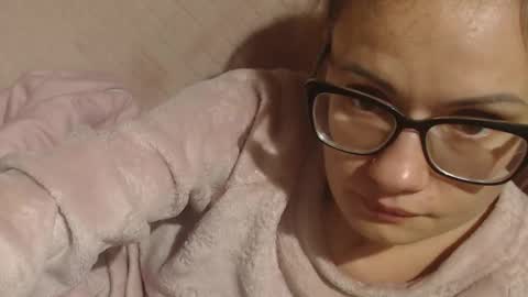 say meow and send tips  online show from November 12, 2025, 8:41 pm