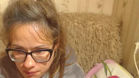 say meow and send tip  online show from September 23, 2025, 10:51 am