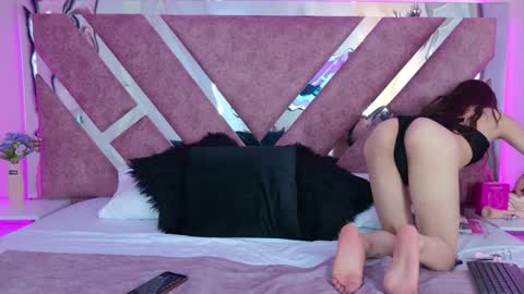 Snapshot of candyluxury_ chatting on March 29, 2026, 12:16 pm candyluxury_ online show from March 29, 2026, 12:16 pm