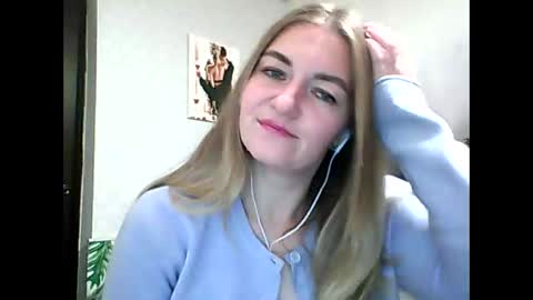 Daisy online show from October 3, 2025, 8:50 pm