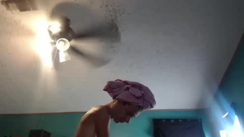 candyshop2024 online show from September 29, 2025, 2:33 pm