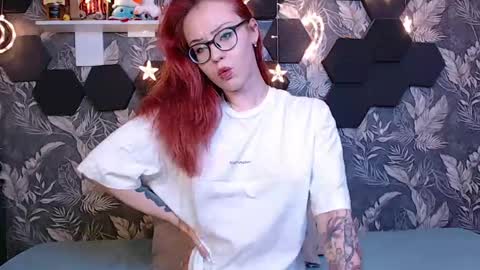 Snapshot of candyyyyrio chatting on May 5, 2026, 3:36 am Mia online show from May 5, 2026, 3:36 am