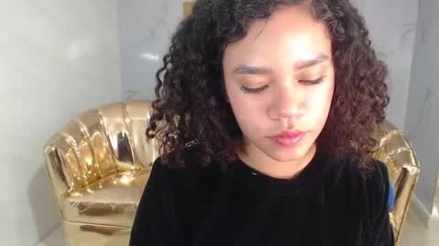 canela_s1 online show from October 30, 2025, 8:20 pm