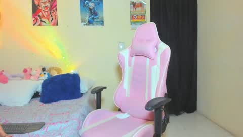 Canela online show from January 20, 2025, 1:28 am