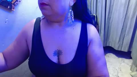 CanelaCollins online show from April 20, 2026, 4:48 am