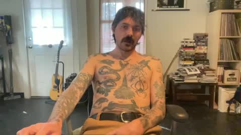 cantleavethehouse online show from January 10, 2025, 7:43 pm