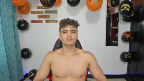 Snapshot of capitan_jones007 chatting on October 7, 2025, 1:30 pm jones online show from October 7, 2025, 1:30 pm