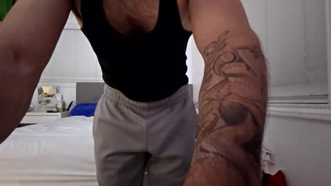 cappinrc8 online show from November 22, 2025, 7:29 am