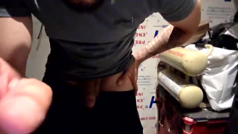 cappinrc8 online show from April 16, 2026, 6:47 am