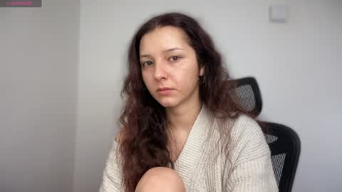 Emma online show from December 11, 2024, 12:23 pm