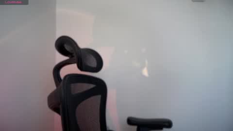 Emma online show from January 23, 2025, 2:28 pm