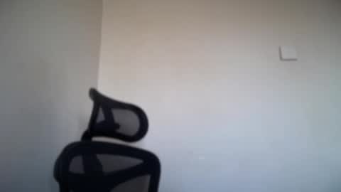 Emma online show from November 3, 2025, 7:42 am