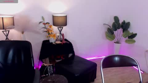 caprize_diva online show from January 4, 2025, 3:17 pm