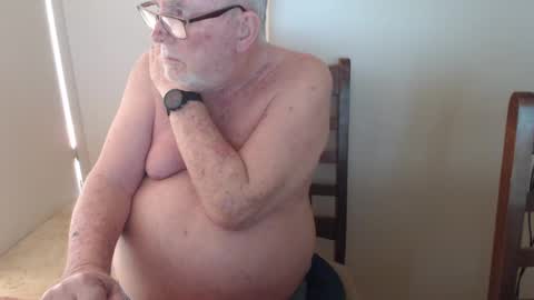 Snapshot of capt5105 chatting on February 17, 2025, 6:31 am capt5105 online show from February 17, 2025, 6:31 am