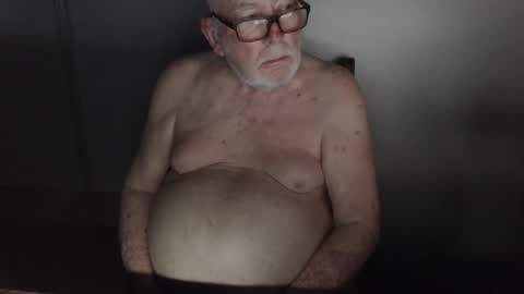 Snapshot of capt5105 chatting on February 22, 2025, 4:51 pm capt5105 online show from February 22, 2025, 4:51 pm