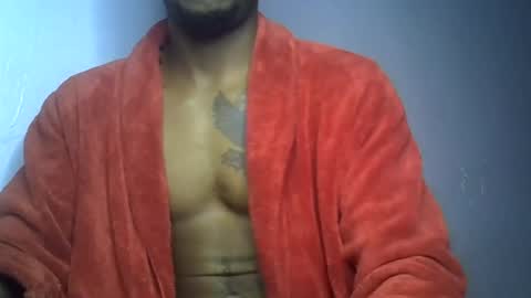 Snapshot of capt_ain chatting on July 15, 2026, 1:11 am Captain online show from July 15, 2026, 1:11 am