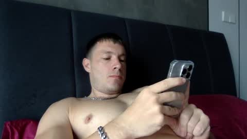 Snapshot of capt_oliver chatting on December 24, 2024, 5:38 am follow my twitter  online show from December 24, 2024, 5:38 am