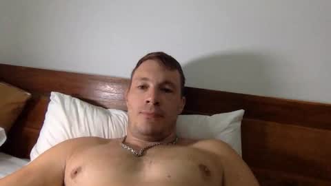 Snapshot of capt_oliver chatting on October 3, 2025, 4:31 am follow my twitter  online show from October 3, 2025, 4:31 am