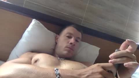 Snapshot of capt_oliver chatting on October 28, 2025, 4:16 am follow my twitter  online show from October 28, 2025, 4:16 am