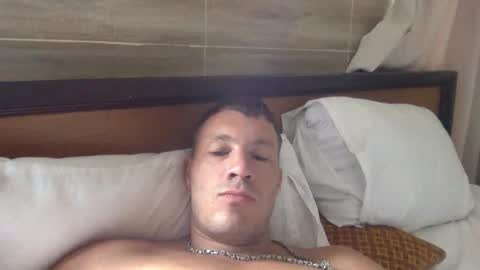 Snapshot of capt_oliver chatting on October 29, 2025, 4:15 am follow my twitter  online show from October 29, 2025, 4:15 am