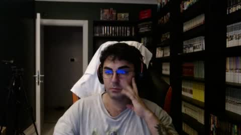 Snapshot of captainshanks chatting on June 16, 2026, 12:02 am captainshanks online show from June 16, 2026, 12:02 am