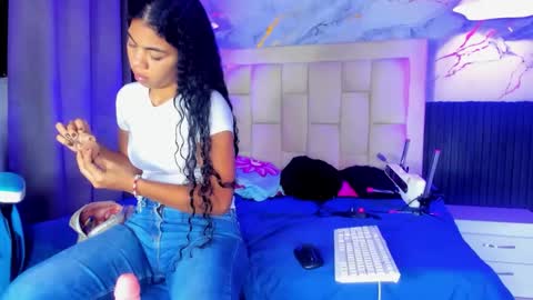 Cara  online show from March 3, 2026, 12:33 pm