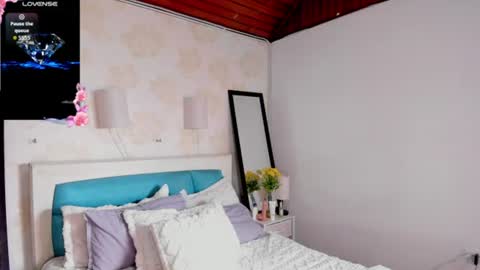 Snapshot of caramel_kiss_ chatting on June 11, 2026, 12:47 pm caramel_kiss_ online show from June 11, 2026, 12:47 pm