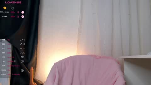 Snapshot of caramelangels chatting on May 6, 2026, 7:46 am Viola Marika and Visma online show from May 6, 2026, 7:46 am