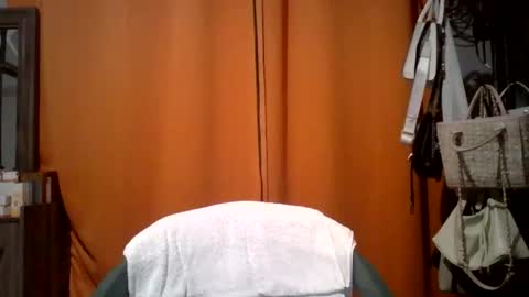 Snapshot of caramelchoc81 chatting on June 9, 2026, 4:40 pm candylious81 online show from June 9, 2026, 4:40 pm
