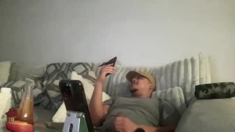 caramelizedzeus online show from April 13, 2026, 8:31 am