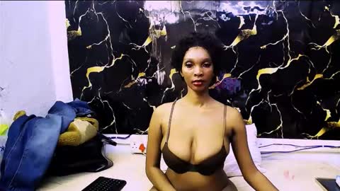 Snapshot of caramelminxx_ chatting on June 8, 2026, 7:53 am caramelminxx_ online show from June 8, 2026, 7:53 am