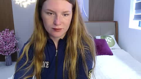 Snapshot of caramelstorm chatting on April 6, 2026, 3:04 am Lana online show from April 6, 2026, 3:04 am