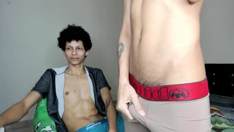Snapshot of cardrey05 chatting on December 9, 2024, 11:15 am Carlos and Cristian online show from December 9, 2024, 11:15 am