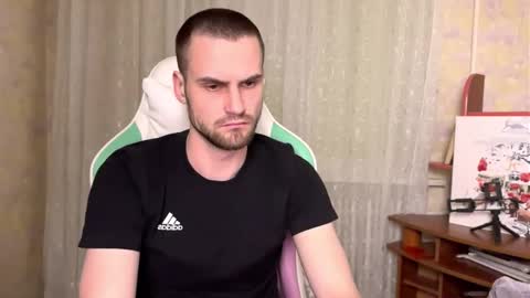 Cari online show from December 14, 2025, 6:56 pm