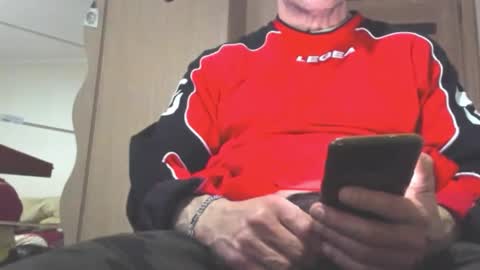 Laz online show from February 8, 2026, 7:17 pm