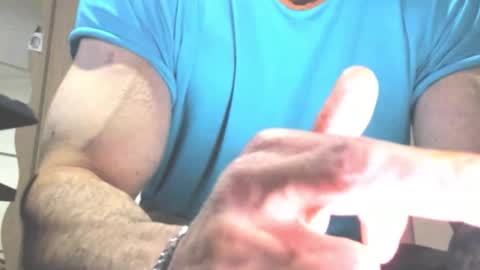 Laz online show from March 18, 2026, 6:44 pm