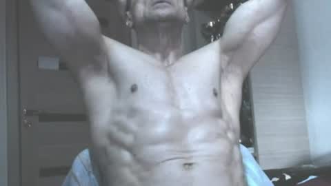 Snapshot of carin_the_body chatting on July 10, 2026, 4:28 am Laz online show from July 10, 2026, 4:28 am