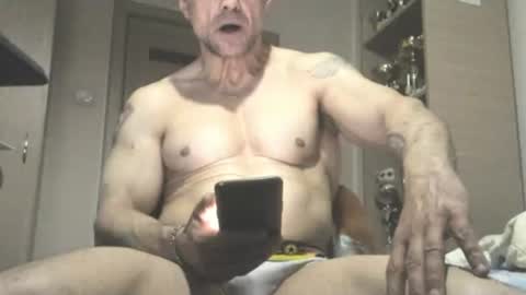Snapshot of carin_the_body chatting on July 17, 2026, 10:36 pm Laz online show from July 17, 2026, 10:36 pm