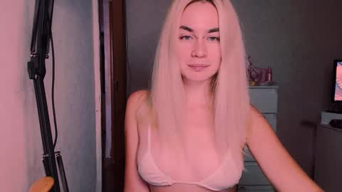 Carin online show from September 23, 2025, 7:17 pm