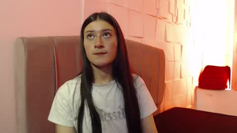 Carito online show from December 2, 2025, 3:34 am