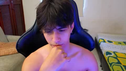 carl_dixon online show from November 3, 2025, 7:48 pm