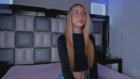 Snapshot of carla__js chatting on May 12, 2026, 1:19 pm carla__js online show from May 12, 2026, 1:19 pm