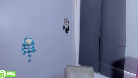 Carla online show from October 4, 2025, 5:11 pm