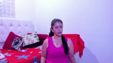 Snapshot of carla_sns chatting on January 10, 2025, 1:21 am Carla online show from January 10, 2025, 1:21 am
