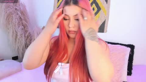 Snapshot of carla_wet18 chatting on February 25, 2025, 4:57 am Carla Wet18 online show from February 25, 2025, 4:57 am