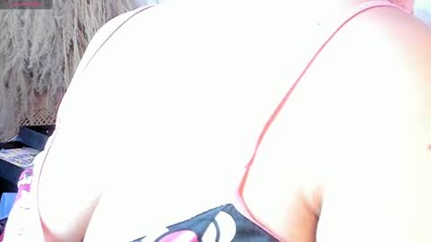 Snapshot of carla_wet18 chatting on March 3, 2025, 5:53 am Carla Wet18 online show from March 3, 2025, 5:53 am